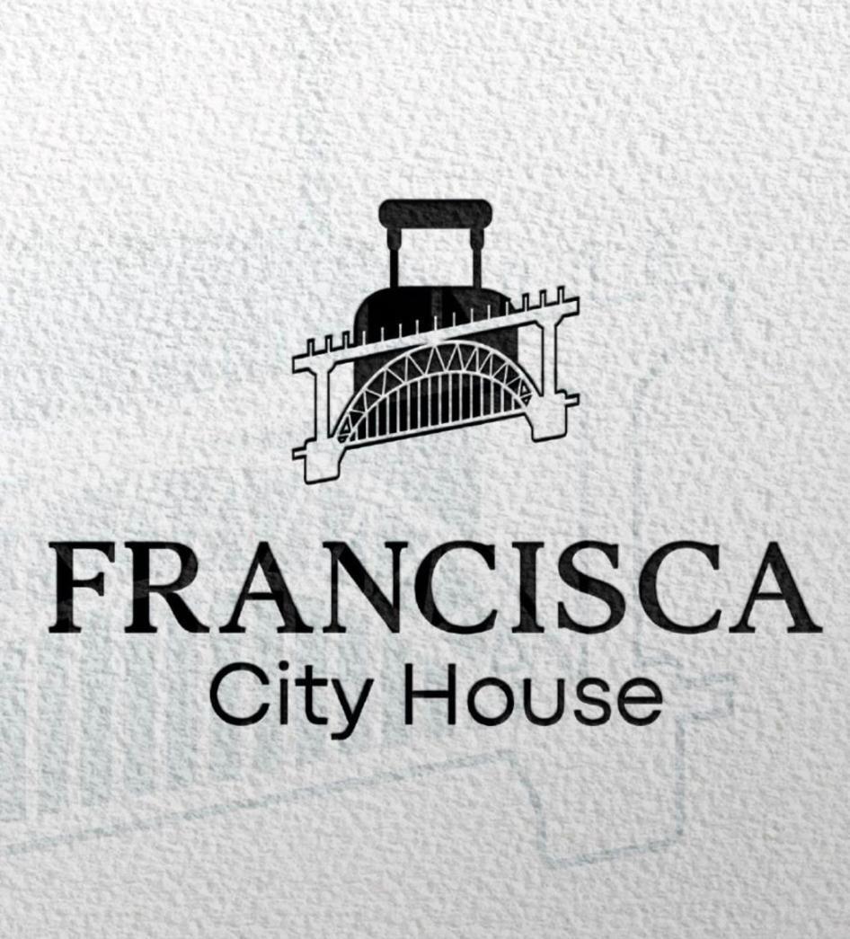 Francisca City House ヴィラ・ノヴァ・デ・ガイア エクステリア 写真